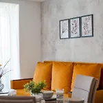 Myflat Wave Olive Apartment *
